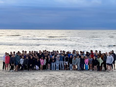 Class of 2022 enjoys a fun last morning on the beach in Chincoteague.