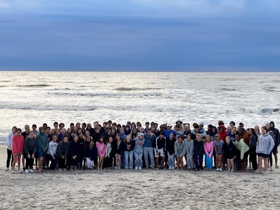 Class+of+2022+enjoys+a+fun+last+morning+on+the+beach+in+Chincoteague.